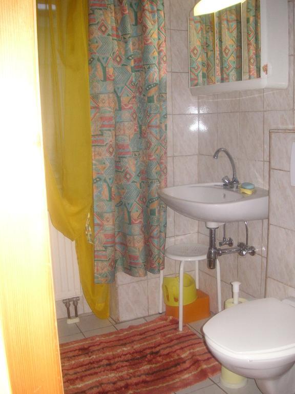 Weinbau-Gaestezimmer Martin Und Eva Maria Jamek Weissenkirchen in der Wachau Bagian luar foto